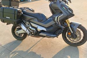 Honda x adv 750cc