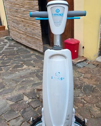 iMop XL macchina lavapavimenti
