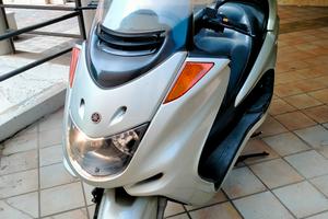 Yamaha majesty 250