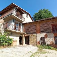 Casa in campagna a 12km da asti