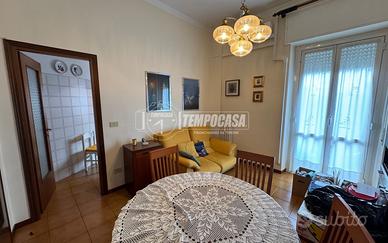 PROPONIAMO BILOCALE A POCHI PASSI DAL CENTRO DI RH