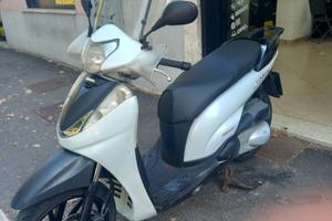 Honda SH 300 - 2009 - PERMUTE