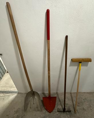 Set Attrezzi per lavori di Giardinaggio e Cantiere