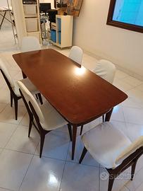 Tavolo  legno da  6  posti e  sedie vintage