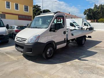 Iveco 35c15 soccorso stradare Scarrabile