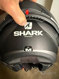 Caschi Shark