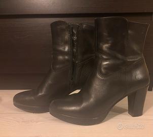 Tamaris stivali caviglia nero tacco medio