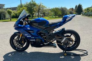Yamaha r6