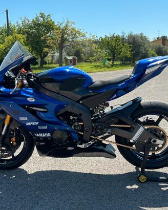 Yamaha r6