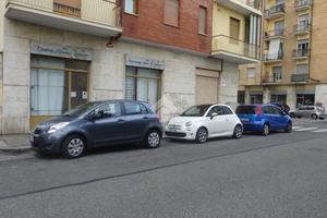 NEGOZIO A TORINO