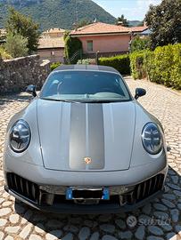 Porsche 911 Carrera 4 GTS Hybrid Full