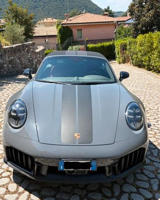 Porsche 911 Carrera 4 GTS Hybrid Full