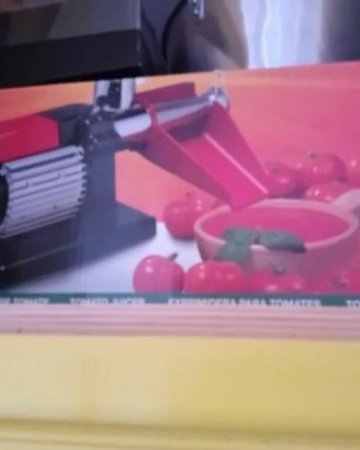macchina per pomodori
