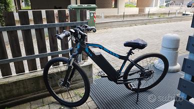 Mountain bike elettrica E-bike Bici elettrica