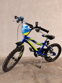 Bici MTB come nuova! Con rotelle+campanello+luce