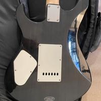 Chitarra yamaha pacifica nera
