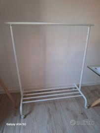 stand Ikea
