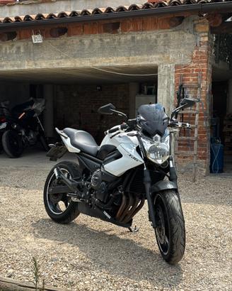 Yamaha xj6 2013 600cc Naked (Trattabili)