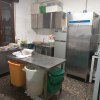 cucina completa per ristorante