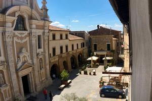Bilocale piazza San Gregorio VII 111, Pitigliano