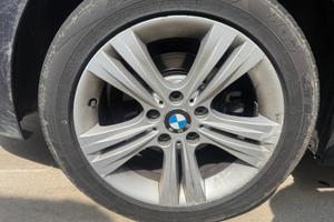 Cerchio in lega R17 BMW 320 anno 2012 station wago
