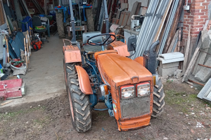 Trattore carraro rimorchio