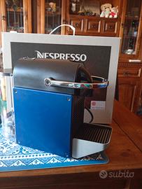 macchina da caffè Nespresso PIXIE 