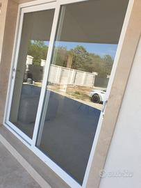 SCORREVOLI IN PVC E ALLUMINIO SU MISURA PER CASA