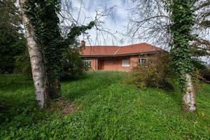 Villa di 519 m² con più di 5 locali e box auto dop