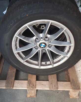 cerchi in lega originali Bmw con gomme termiche