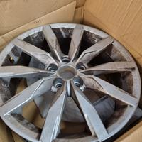 Golf 7, GTI, GT CERCHI IN LEGA ORIGINALE 17