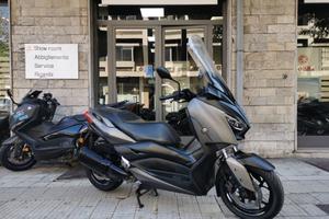 Yamaha X-Max 300