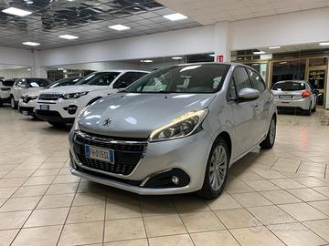 Peugeot 208 PureTech 82 5 porte Allure