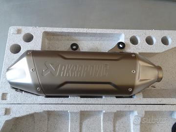 Akrapovic "slip-on line"