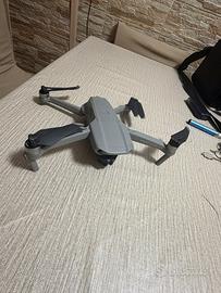 Drone dji mavic air2 combo