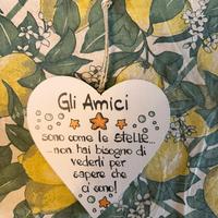 Cuore decorativo di legno