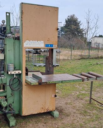 sega a nastro Comap 700 con spaccalegna