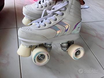 Pattini numero 33-34 + borsa