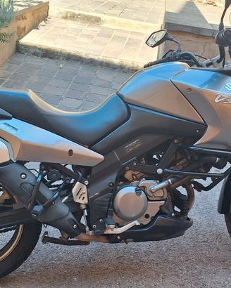 moto v strom traveller
