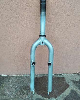 Forcella anteriore per bici