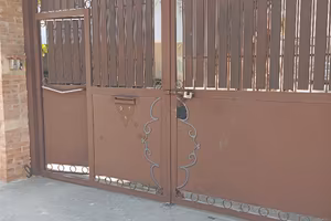 villa unifamiliare  su tre  lati libera