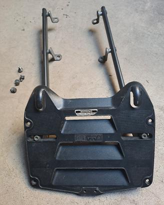 Supporti per bauletto Monorack 2 e piastra Givi