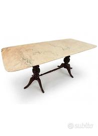 Tavolo in marmo e legno
