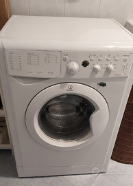 Lavatrice 7kg Indesit IWC7105