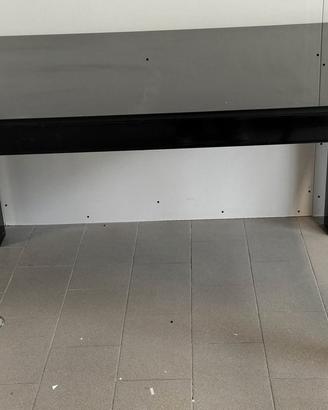 tavolo moderno con vetro nero
