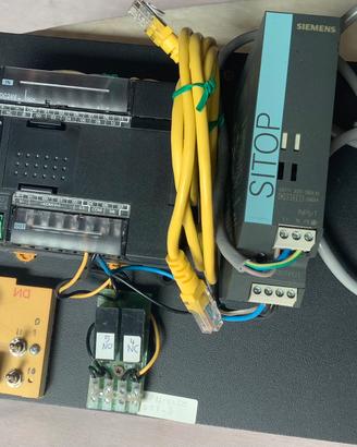 PLC OMRON CP1L EL 20DT1-D