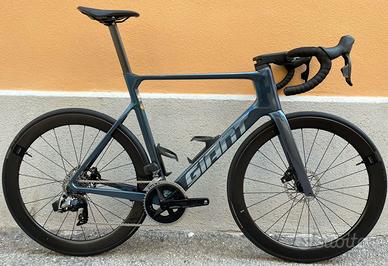 Bici da corsa GIANT PROPEL ADVANCED PRO DISC tg. L