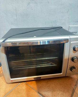 Forno da banco compatto De’Longhi, modello EO