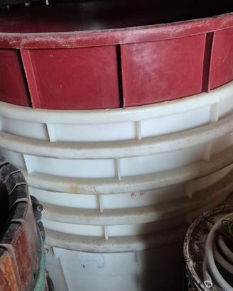 Lotto di 6 Mastelloni per Enologia - Capacità 500