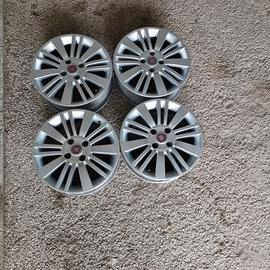 N.4 CERCHI ORIGINALI FIAT GRANDE PUNTO R.15”